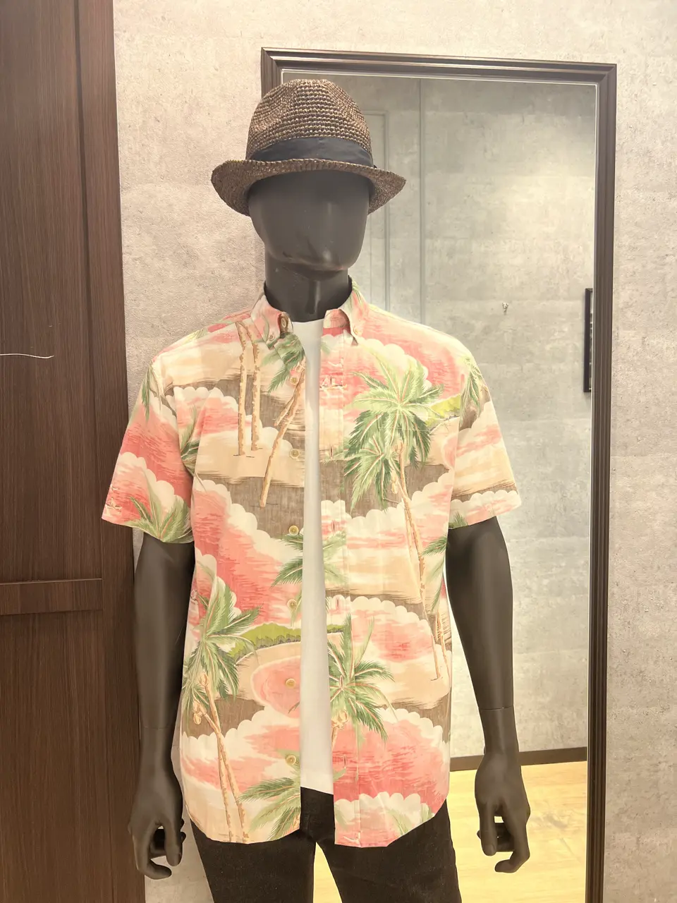 JOSEPH ABBOUD 上條 コーディネート画像