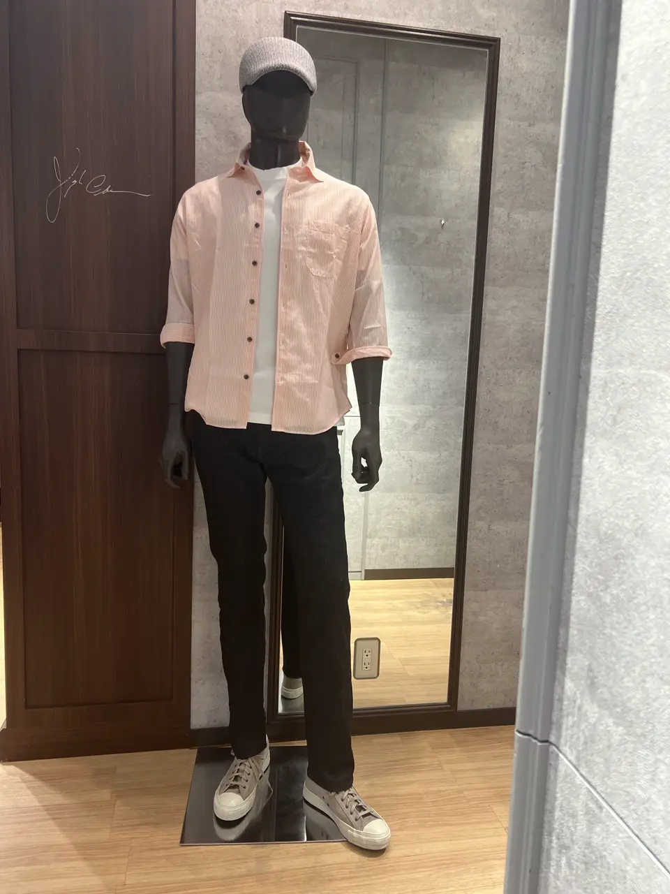 JOSEPH ABBOUD 上條 コーディネート画像