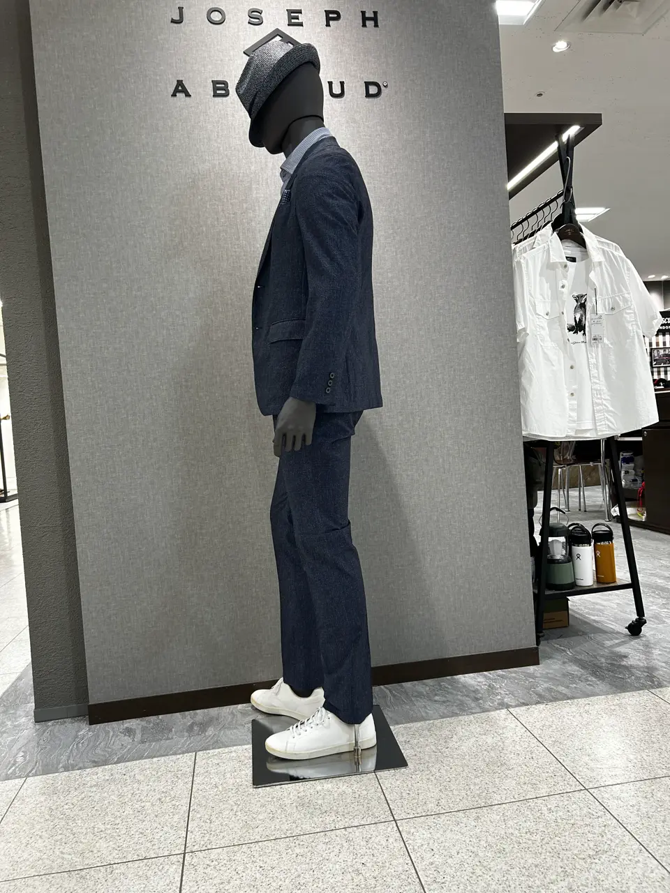 JOSEPH ABBOUD 上田 コーディネート画像