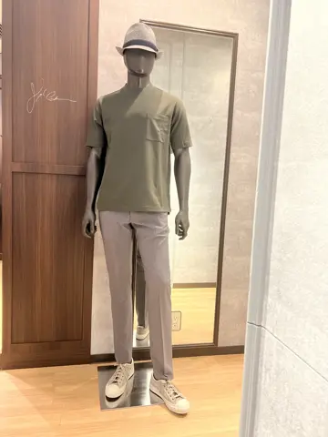 JOSEPH ABBOUD 上條 コーディネート画像