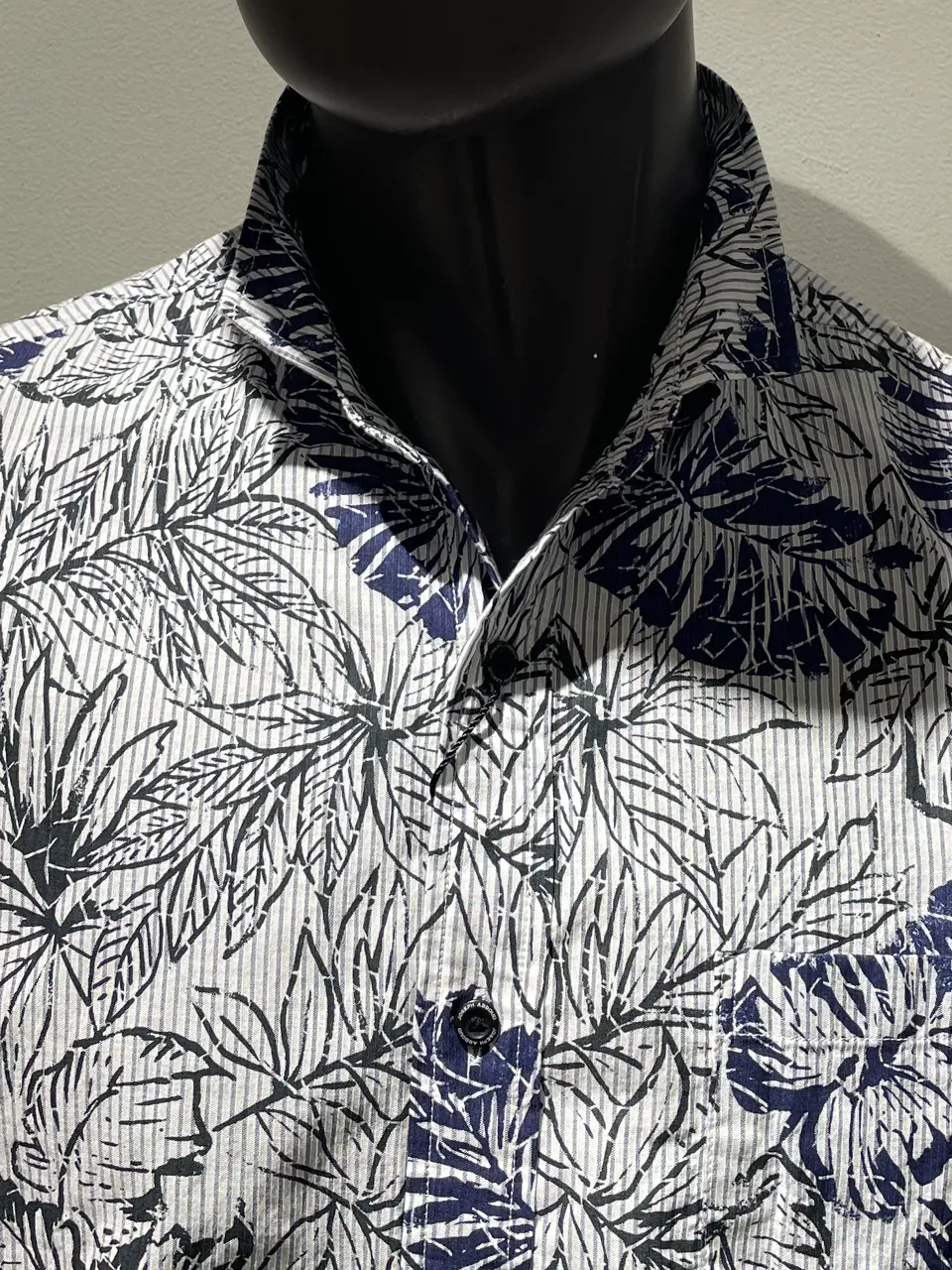 JOSEPH ABBOUD 伊津野 コーディネート画像