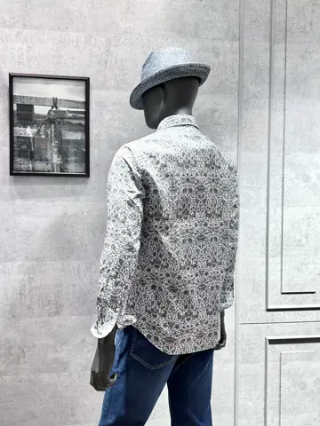 JOSEPH ABBOUD 二澤 コーディネート画像