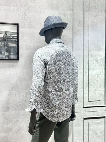 JOSEPH ABBOUD 二澤 コーディネート画像