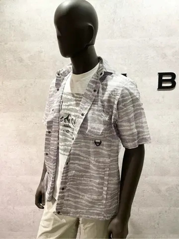 JOSEPH ABBOUD 東　 コーディネート画像