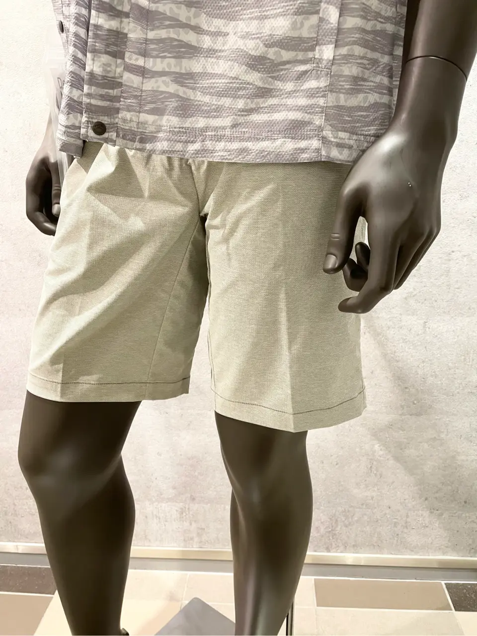 JOSEPH ABBOUD 東　 コーディネート画像