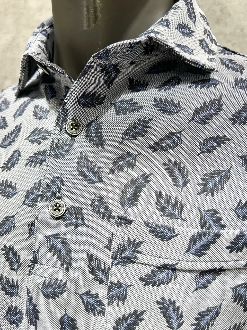 JOSEPH ABBOUD MOUNTAIN 二澤 コーディネート画像