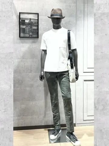 JOSEPH ABBOUD 二澤 コーディネート画像