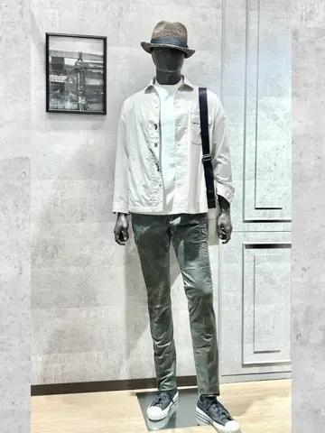 JOSEPH ABBOUD 二澤 コーディネート画像