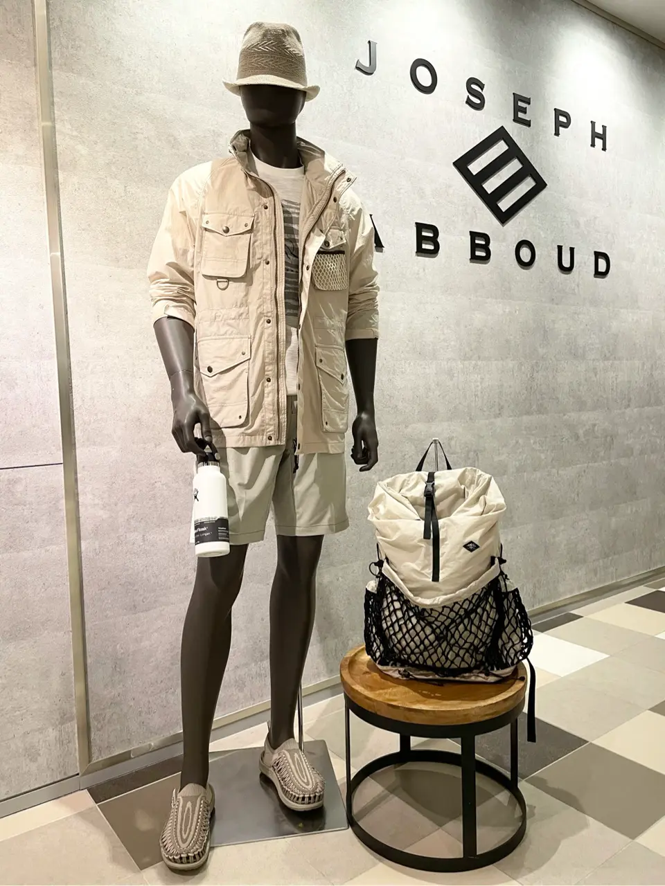  東　 コーディネート画像