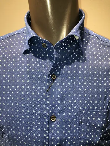 JOSEPH ABBOUD 川田 コーディネート画像