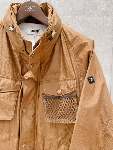 JOSEPH ABBOUD 二澤 コーディネート画像