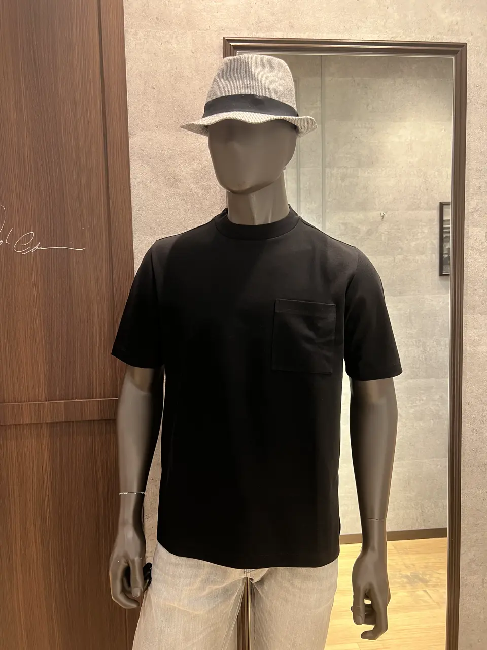 JOSEPH ABBOUD 上條 コーディネート画像