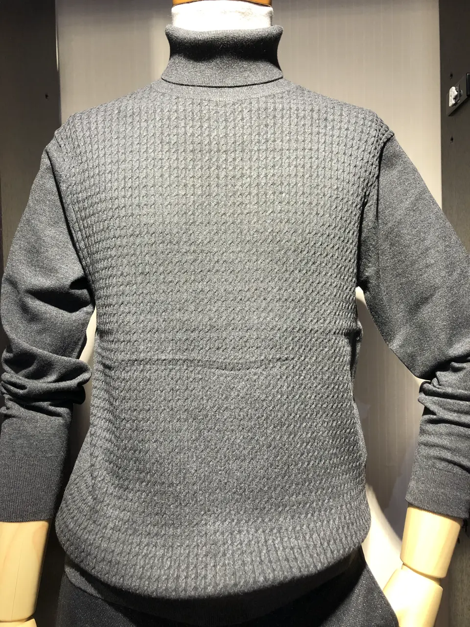 JOSEPH ABBOUD 山口 コーディネート画像