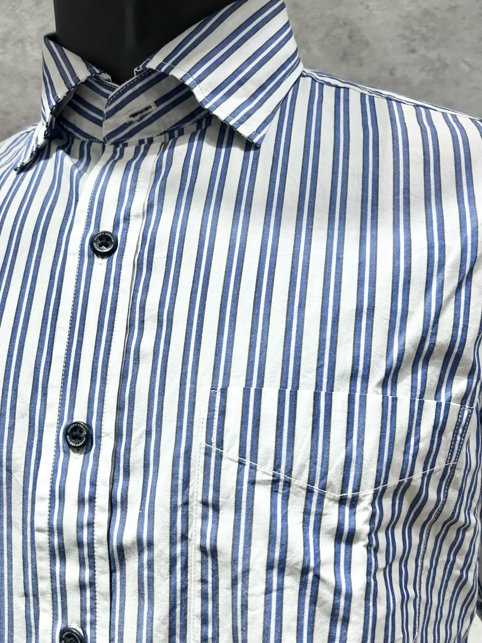 JOSEPH ABBOUD 二澤 コーディネート画像