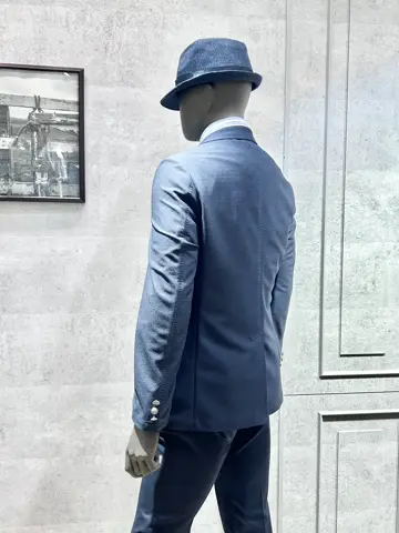 JOSEPH ABBOUD 二澤 コーディネート画像