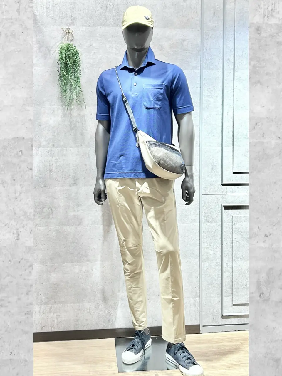 JOSEPH ABBOUD MOUNTAIN 二澤 コーディネート画像