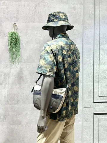 JOSEPH ABBOUD MOUNTAIN 二澤 コーディネート画像