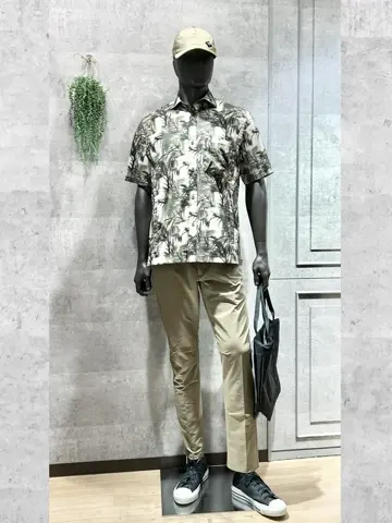 JOSEPH ABBOUD MOUNTAIN 二澤 コーディネート画像