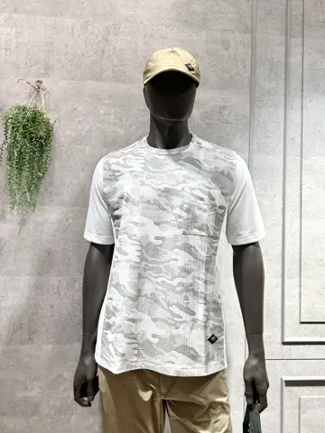 JOSEPH ABBOUD MOUNTAIN 上條 コーディネート画像