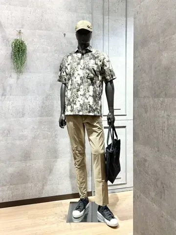 JOSEPH ABBOUD MOUNTAIN 上條 コーディネート画像