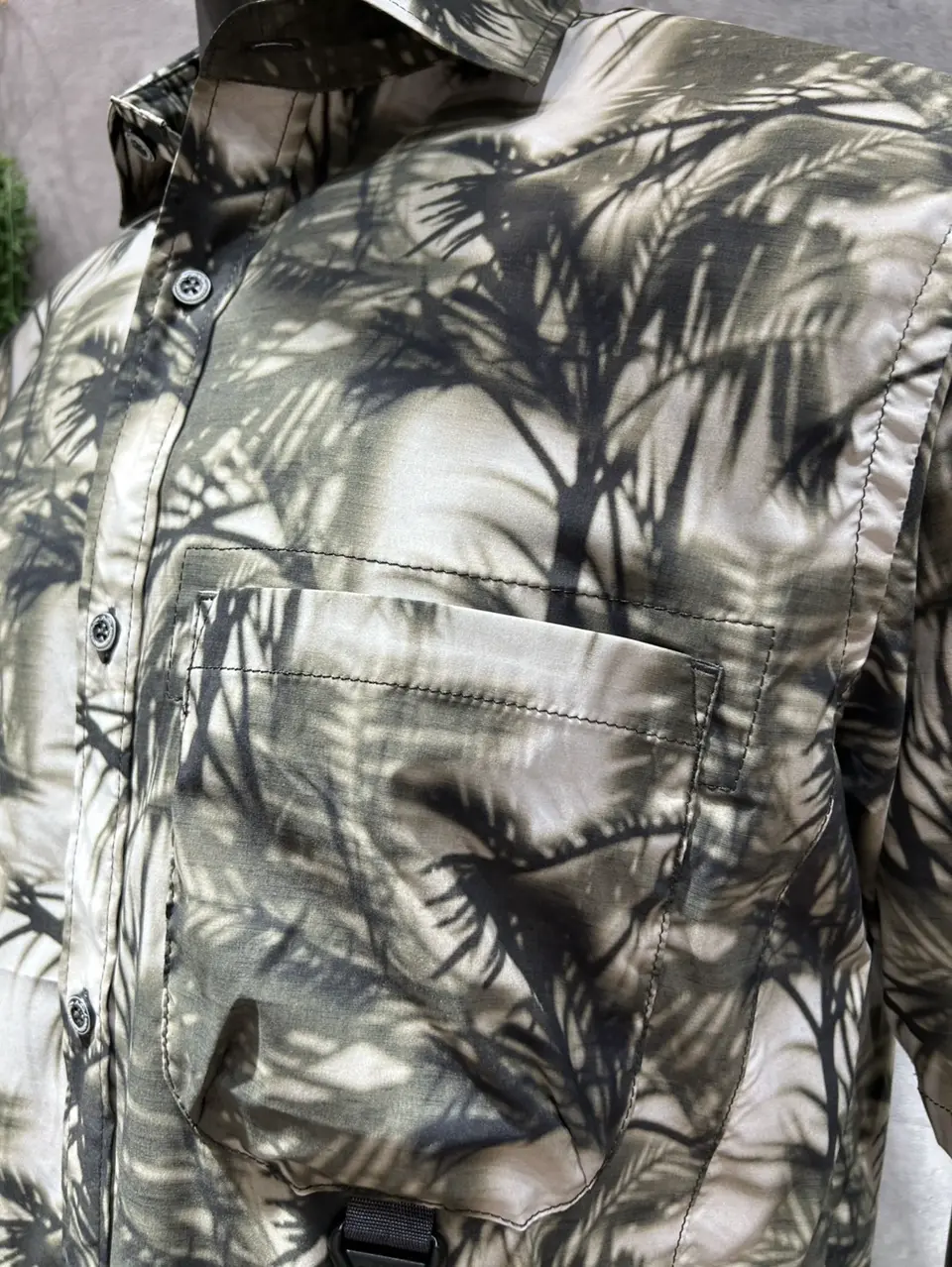 JOSEPH ABBOUD MOUNTAIN 上條 コーディネート画像