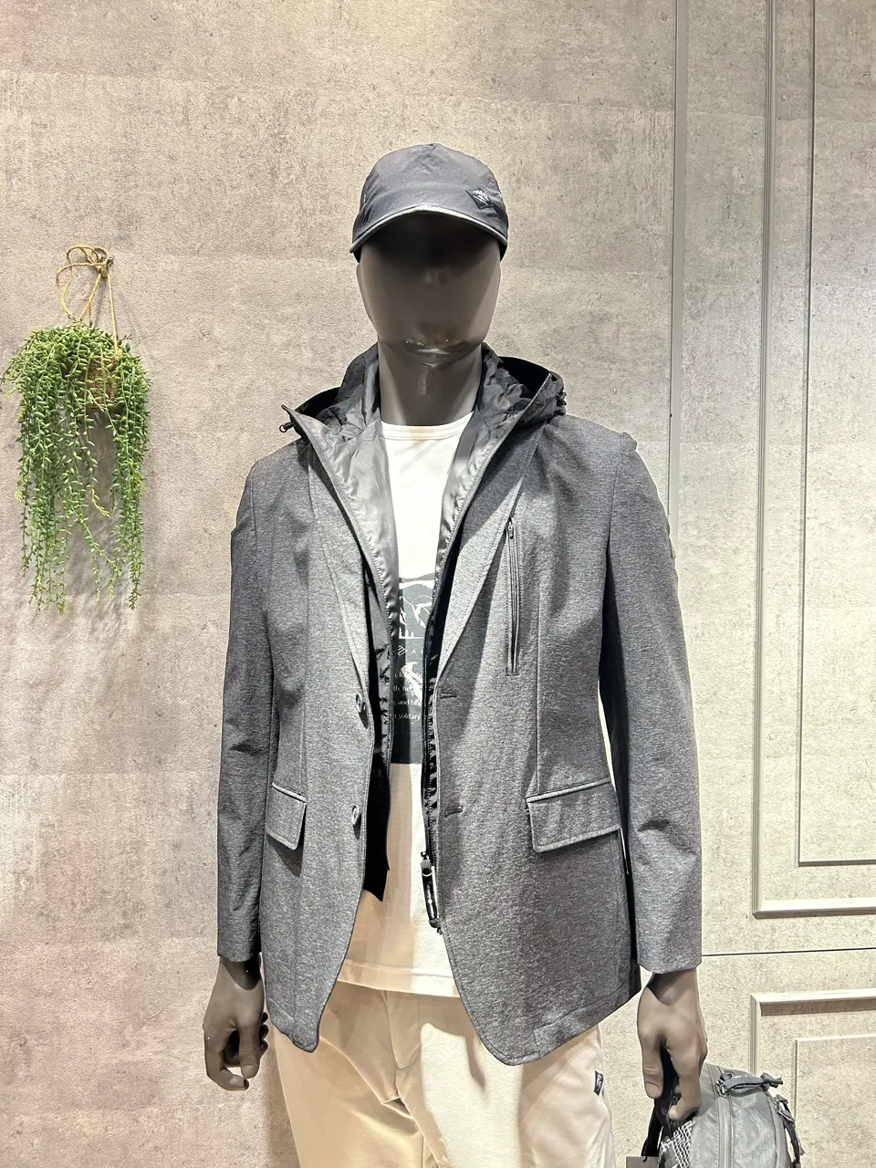 JOSEPH ABBOUD MOUNTAIN 上條 コーディネート画像