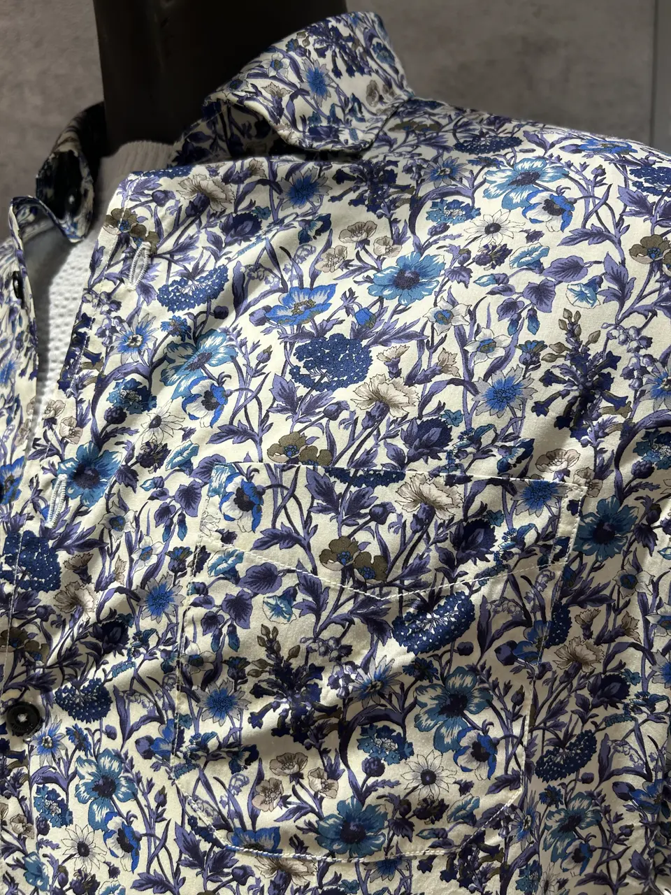 JOSEPH ABBOUD 上條 コーディネート画像