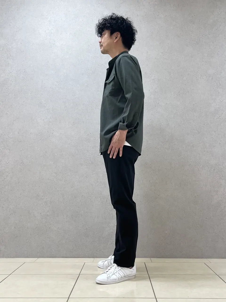 JOSEPH ABBOUD 植岡 コーディネート画像