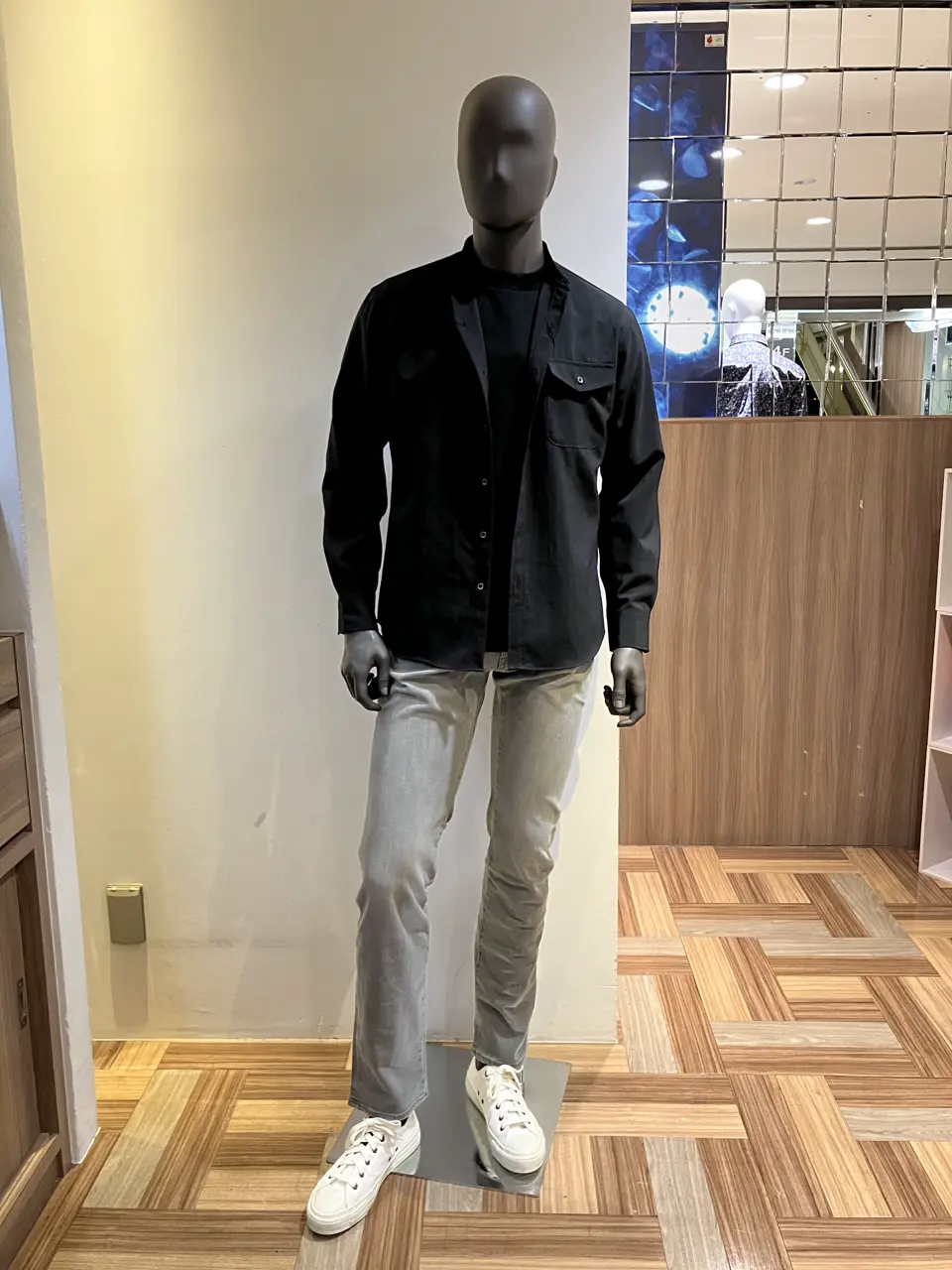 JOSEPH ABBOUD 小城 コーディネート画像