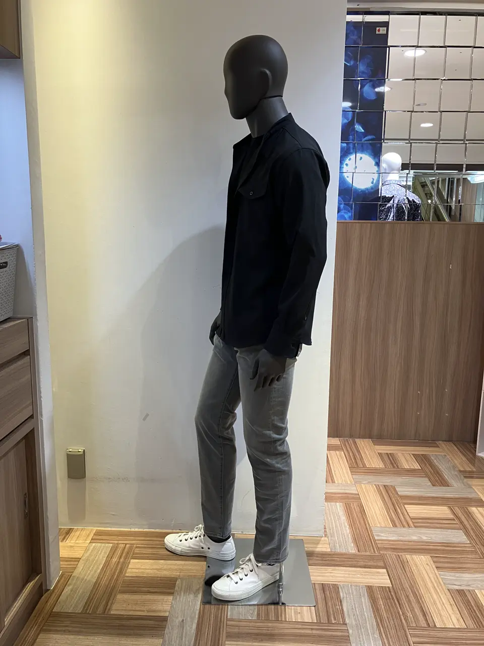 JOSEPH ABBOUD 小城 コーディネート画像