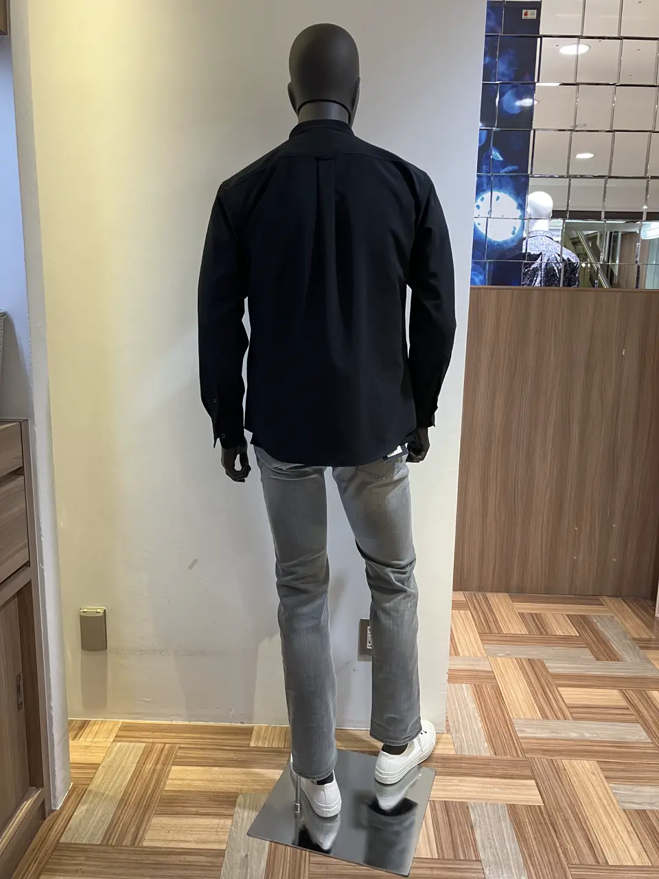 JOSEPH ABBOUD 小城 コーディネート画像