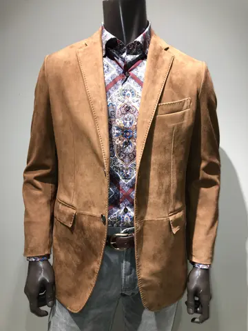 JOSEPH ABBOUD 川田 コーディネート画像