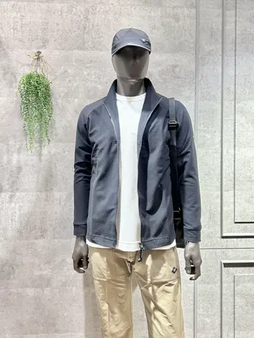 JOSEPH ABBOUD MOUNTAIN 二澤 コーディネート画像