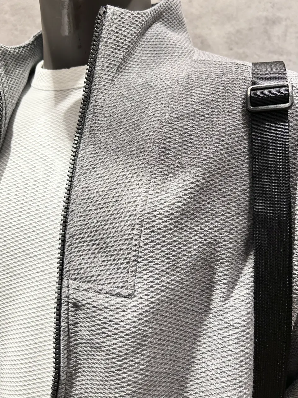 JOSEPH ABBOUD MOUNTAIN 二澤 コーディネート画像