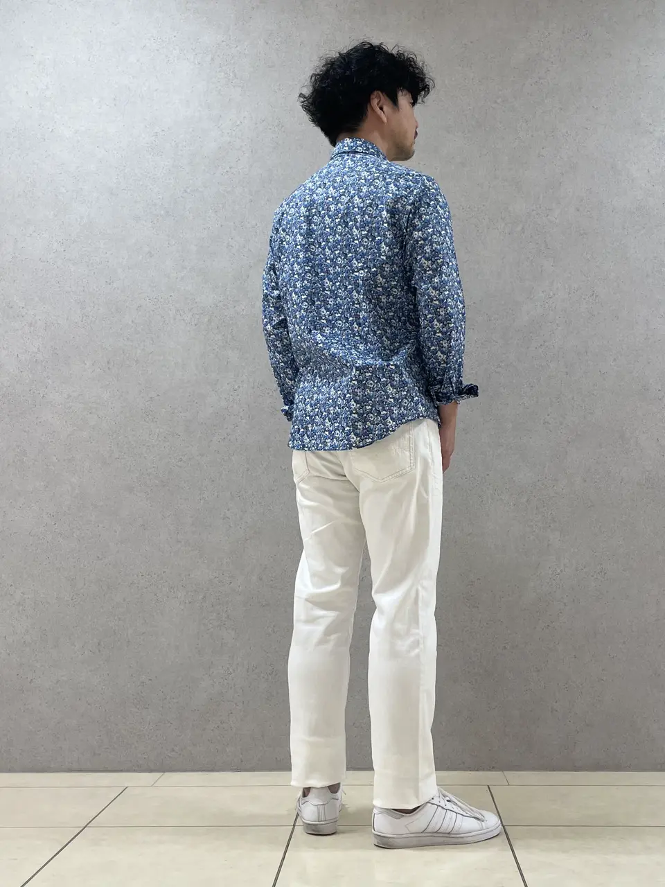 JOSEPH ABBOUD 植岡 コーディネート画像