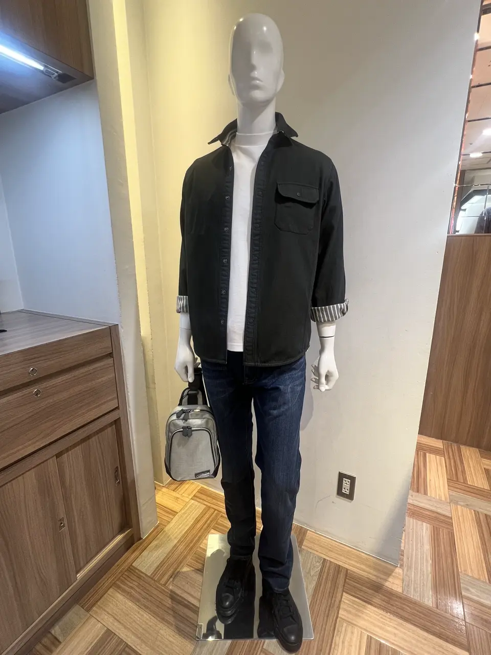 JOSEPH ABBOUD 森部 コーディネート画像