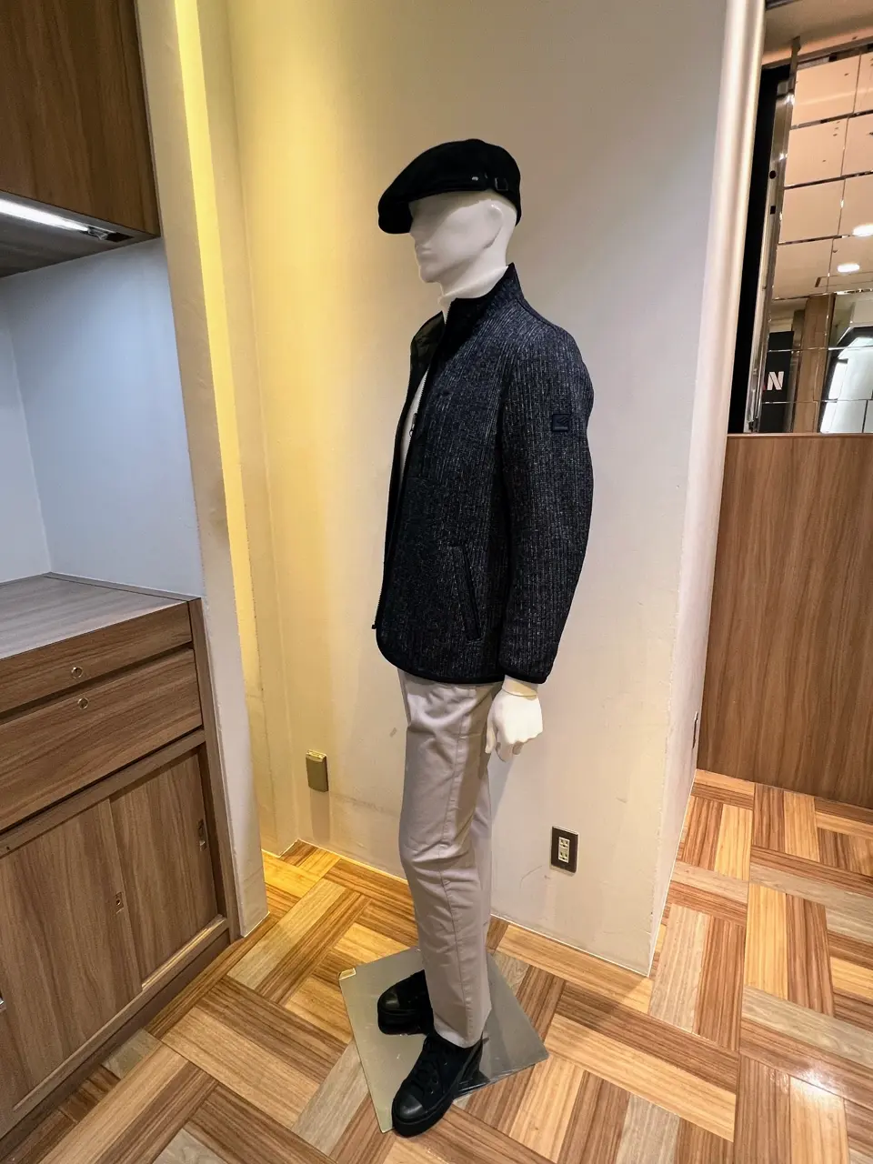 JOSEPH ABBOUD 森部 コーディネート画像