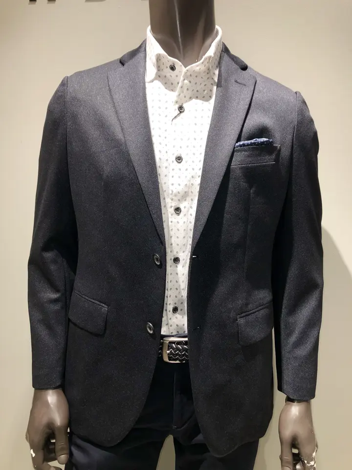 JOSEPH ABBOUD 川田 コーディネート画像