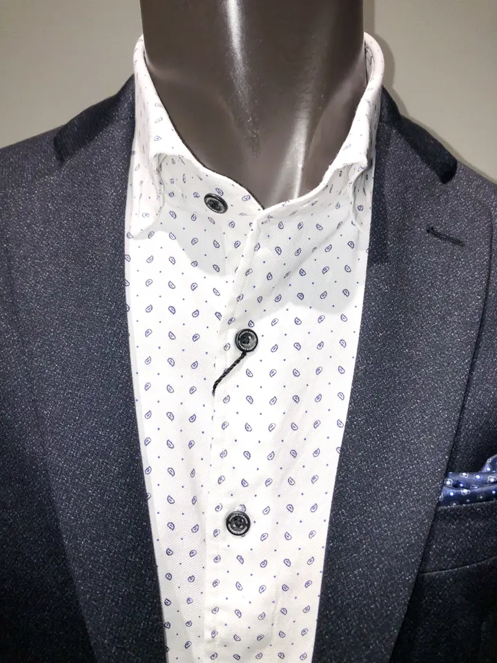 JOSEPH ABBOUD 川田 コーディネート画像