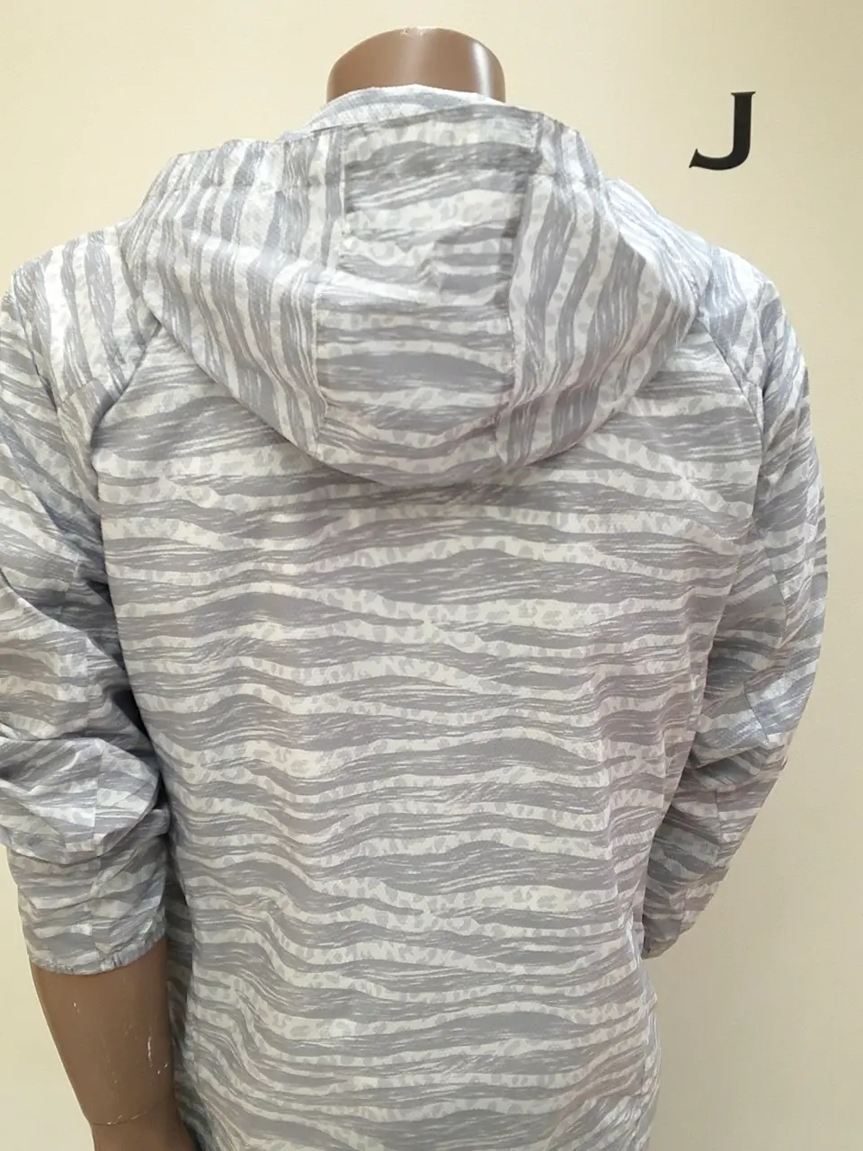 JOSEPH ABBOUD 斉藤 コーディネート画像