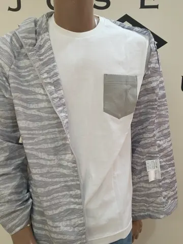 JOSEPH ABBOUD 斉藤 コーディネート画像