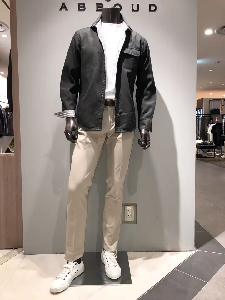 JOSEPH ABBOUD 川田 コーディネート画像