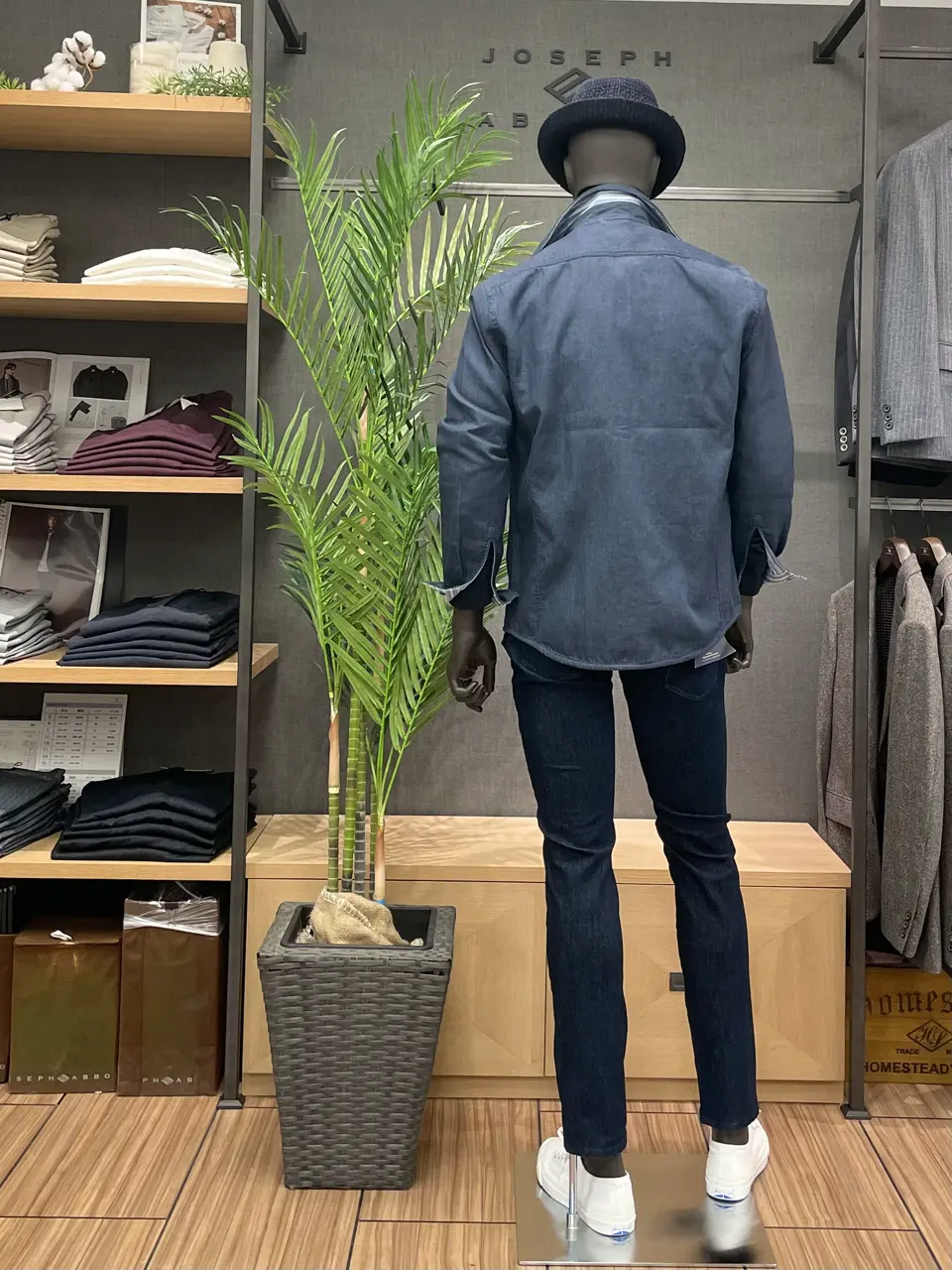 JOSEPH ABBOUD 藤原 コーディネート画像