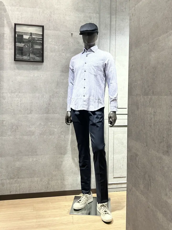 JOSEPH ABBOUD 上條 コーディネート画像