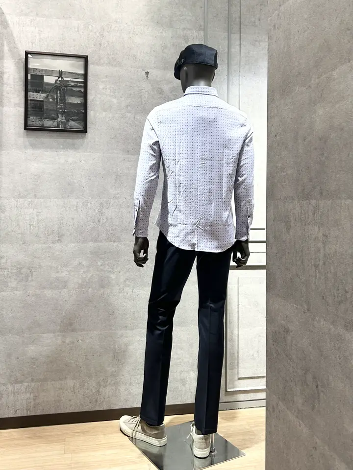 JOSEPH ABBOUD 上條 コーディネート画像