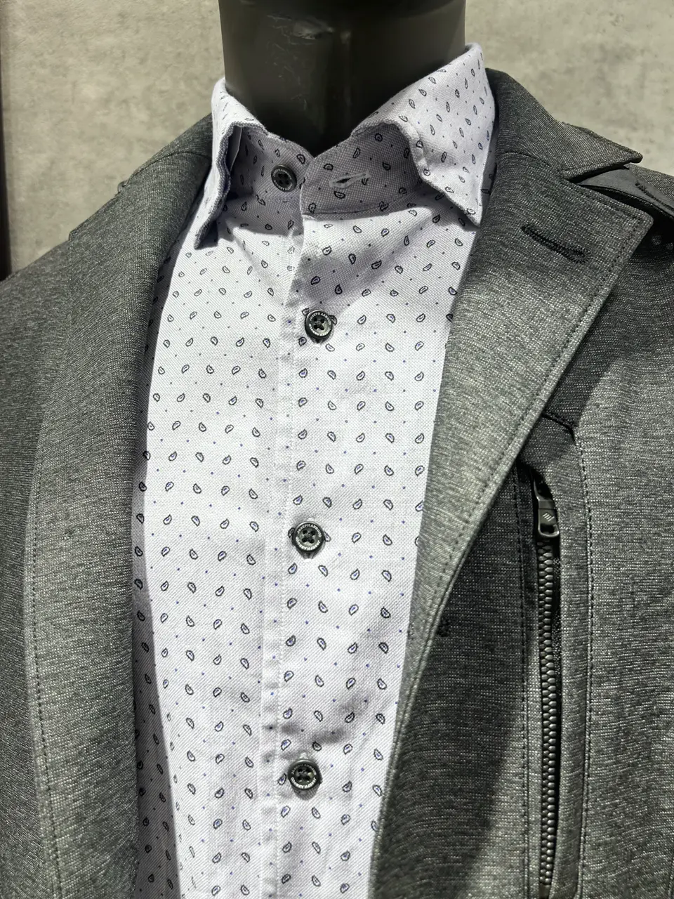 JOSEPH ABBOUD 上條 コーディネート画像