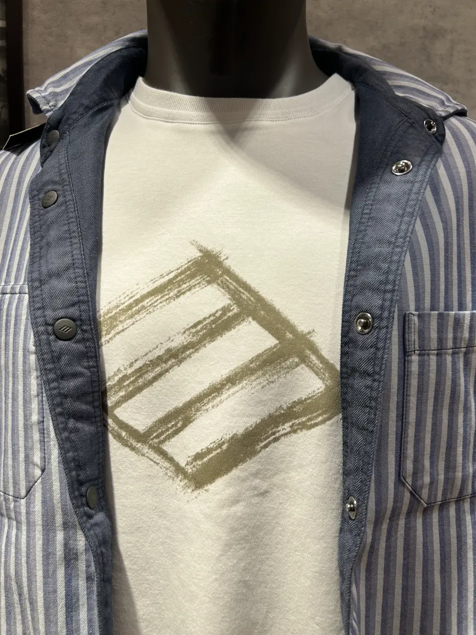 JOSEPH ABBOUD 上條 コーディネート画像