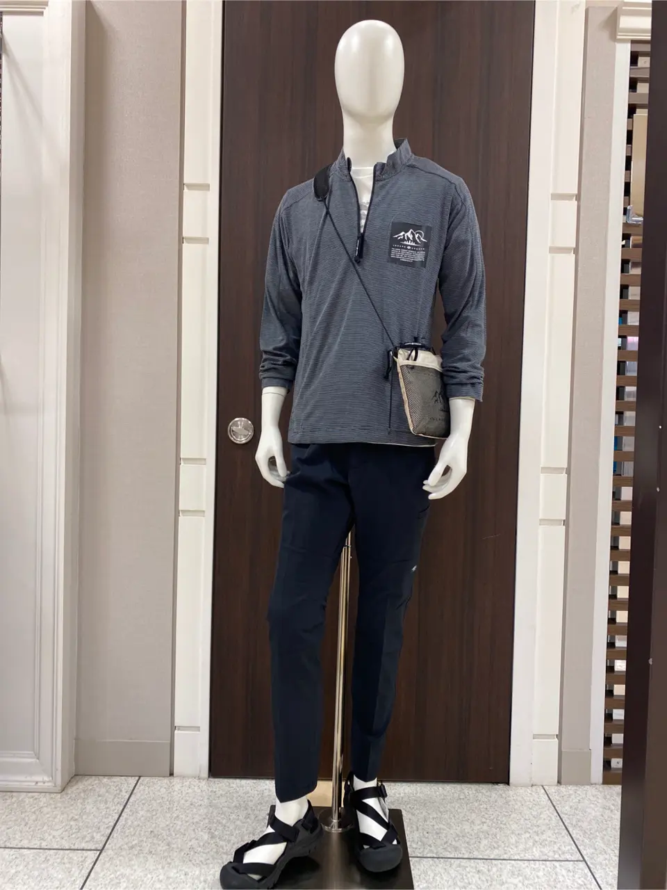 JOSEPH ABBOUD 松山 コーディネート画像