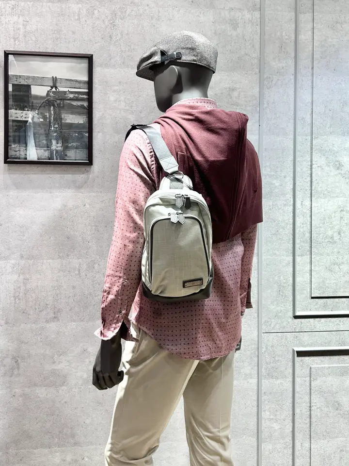 JOSEPH ABBOUD 二澤 コーディネート画像