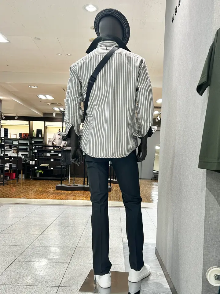 JOSEPH ABBOUD 上田 コーディネート画像